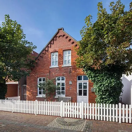 Rothen Huus Holiday home Norderney